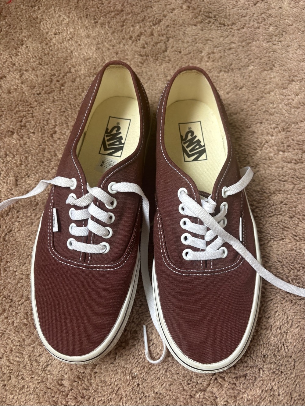 Vans Men’s sz 9 brown  Canvas Low-Top Sneakers - Maroon & White
